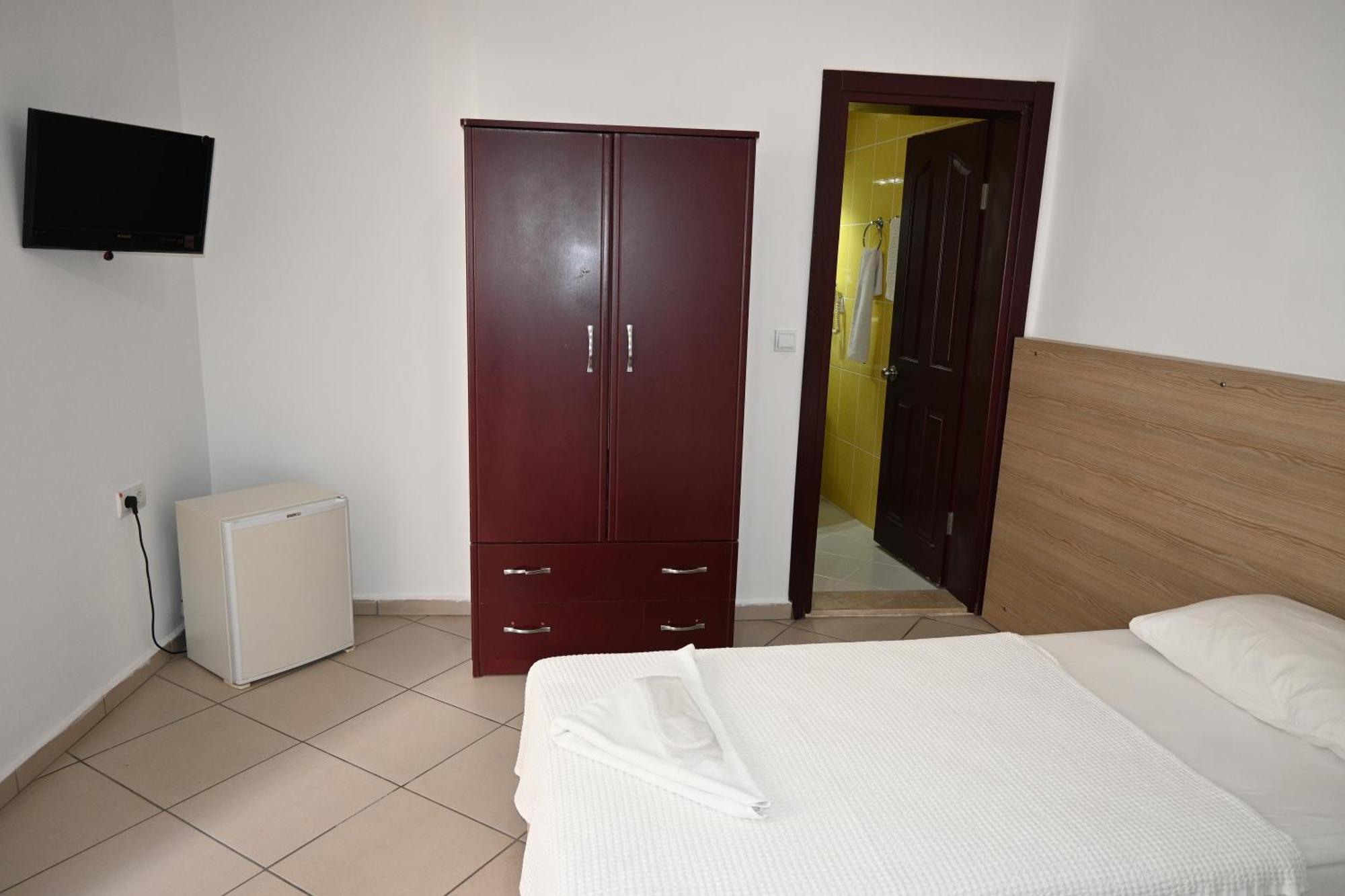 Konukevi Melis 2*